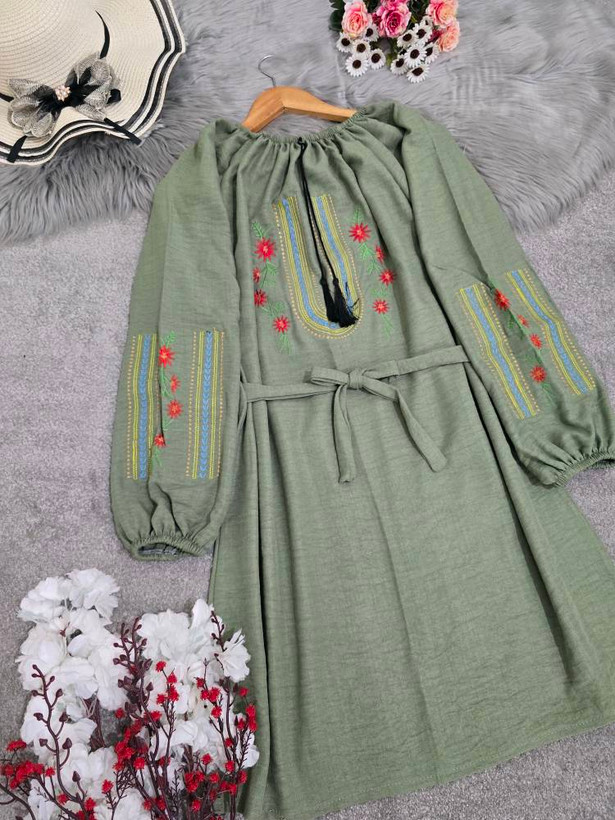 شومیز گلدوزی جنس شانتون فری سایز ۳۶ تا ۴۸